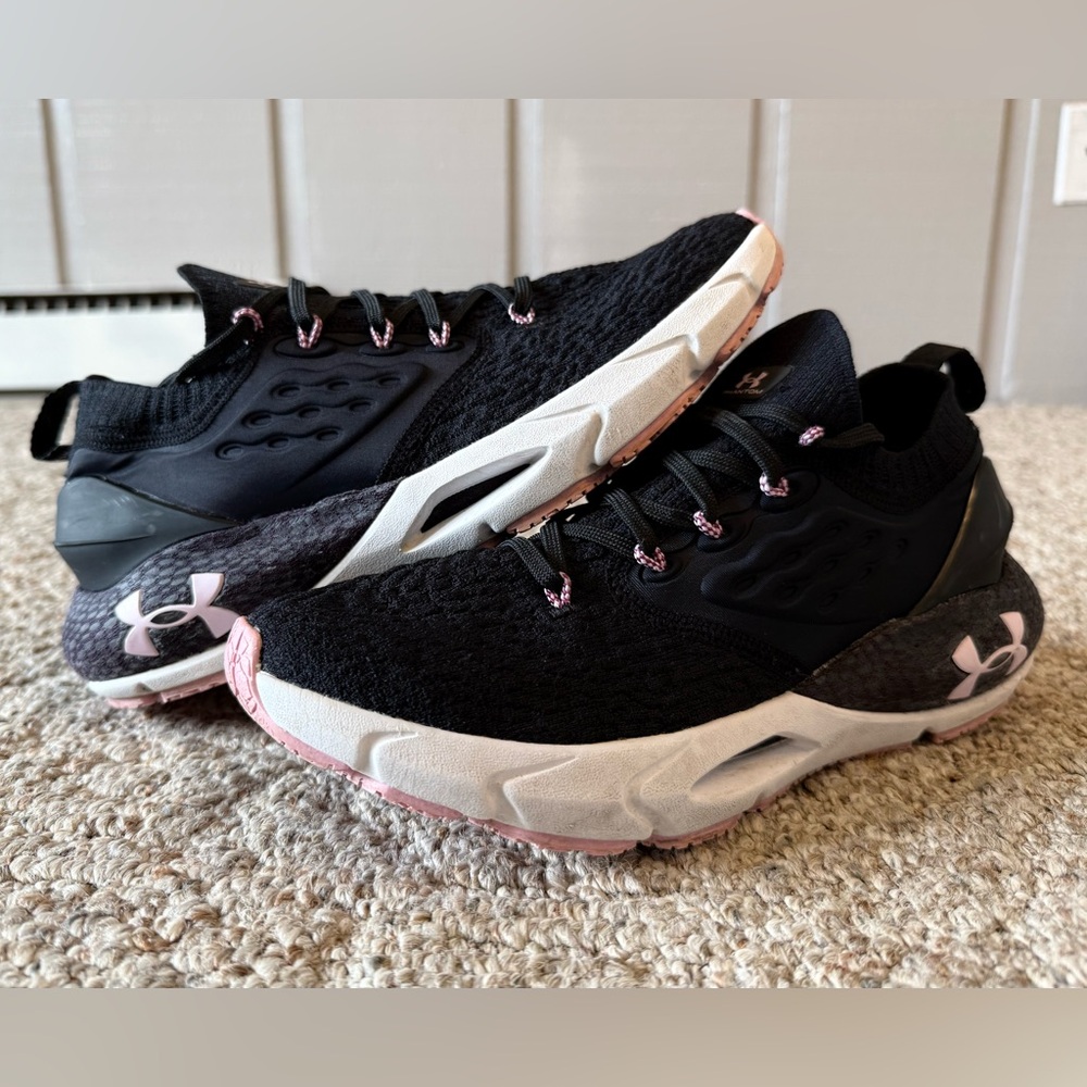 Under Armour Women's HOVR Phantom 2 Black Running Shoes